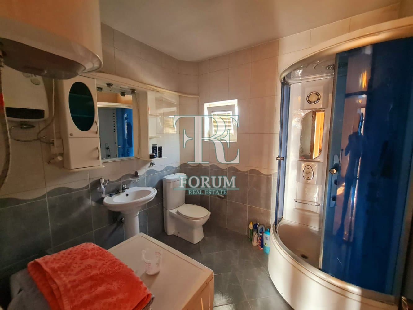 Apartment with 4 bedrooms, 150.00 m2 in Podgorica