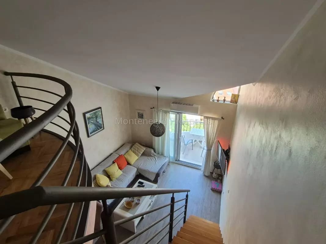 Duplex stan sa pogledom na more, na par minuta od Starog grada – Budva