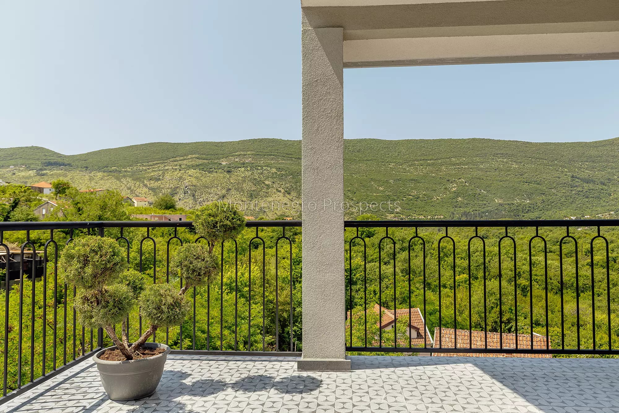 Ekskluzivni moderni prostrani apartmani, Herceg Novi