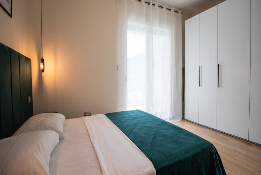 Excellent two bedroom apartment in complex with swimming pool – Dobrota, Kotor