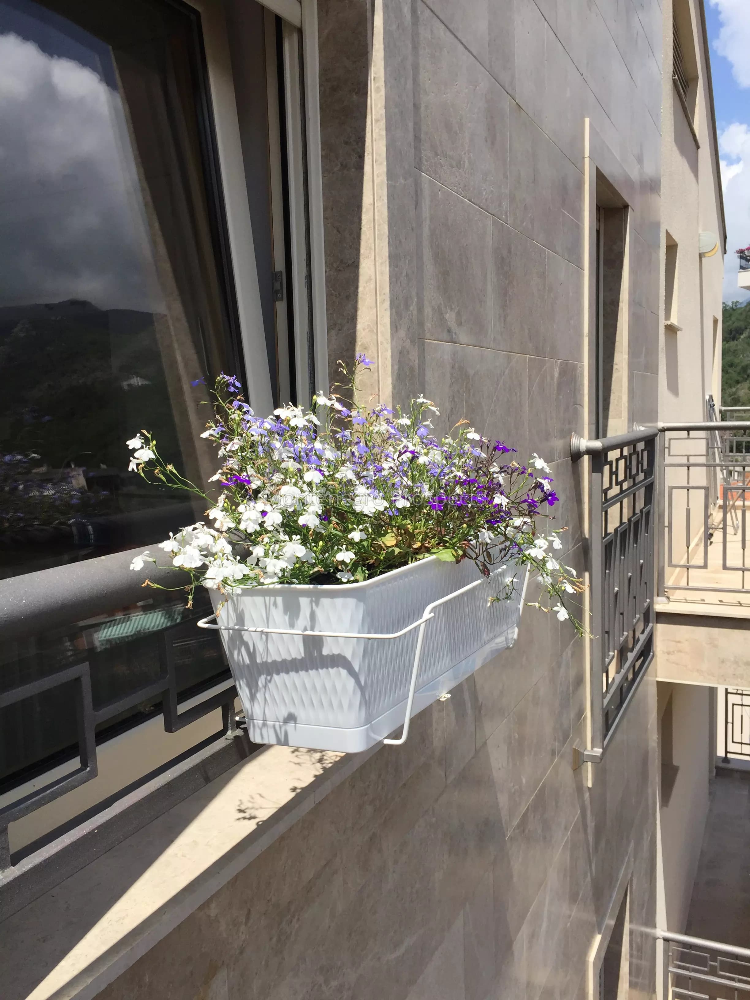 Komforan jednosoban namješten stan na odličnoj lokaciji u Pržnu, ispod magistrale - Budvanski region