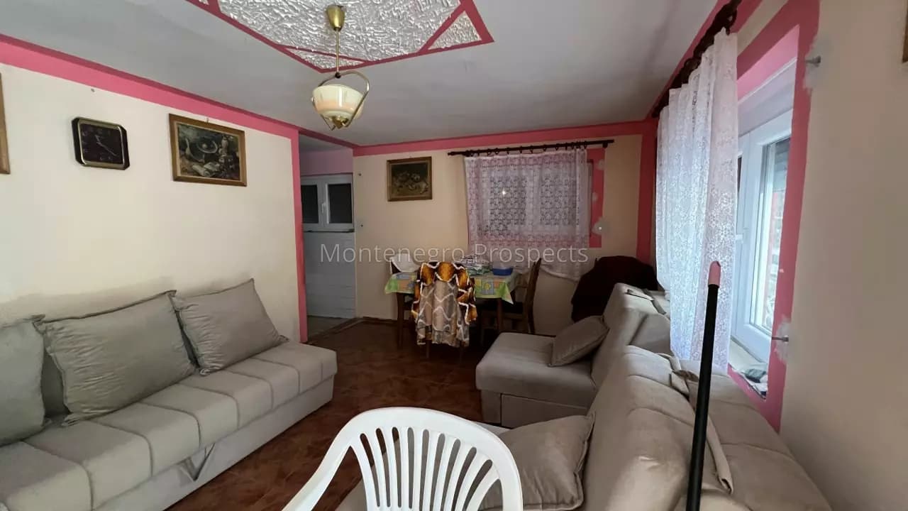 Kuća sa lijepom baštom, Dubrava, Dobra Voda