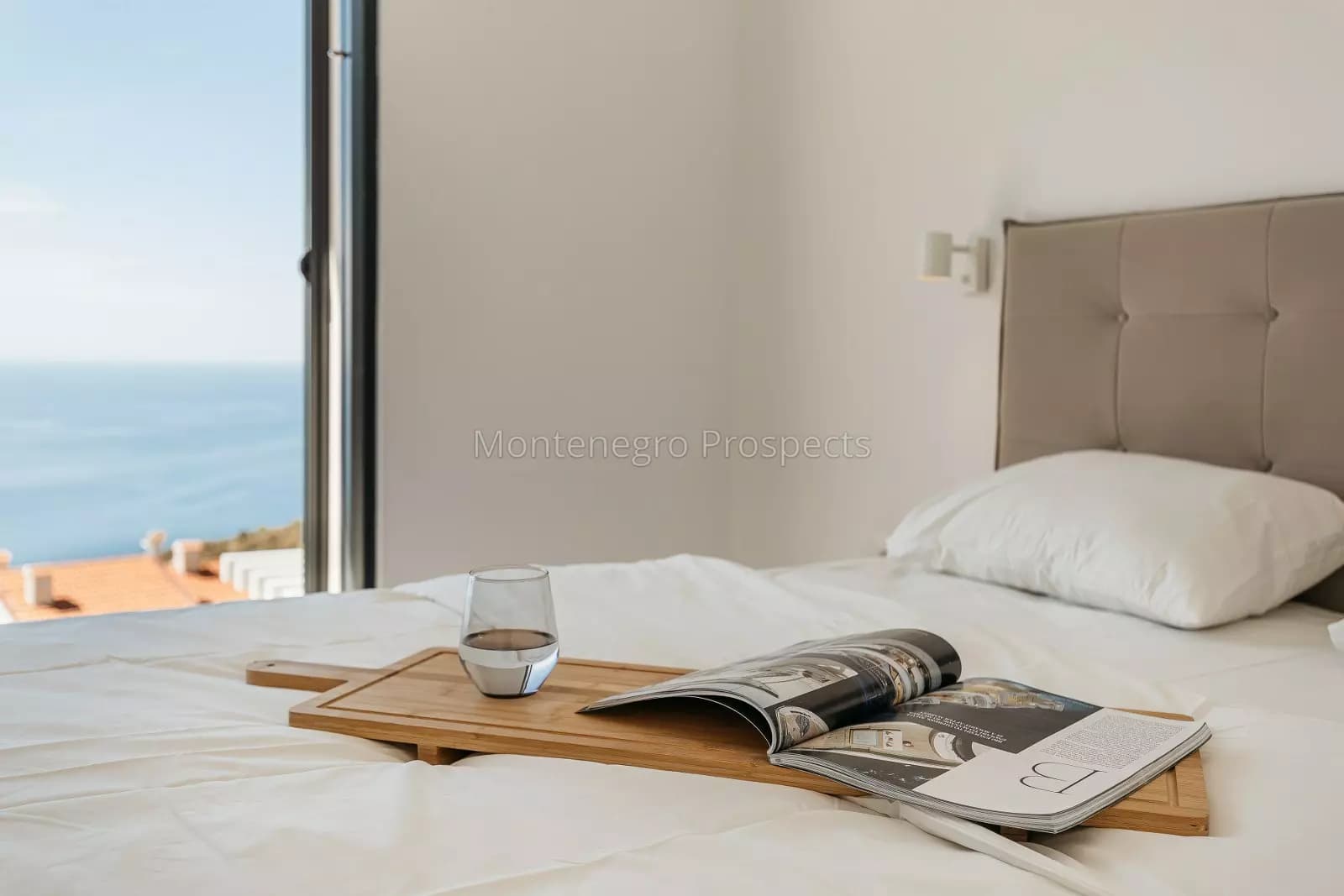 Moderna vila sa bazenom i panoramskim pogledom na more, Blizikuće - Budva