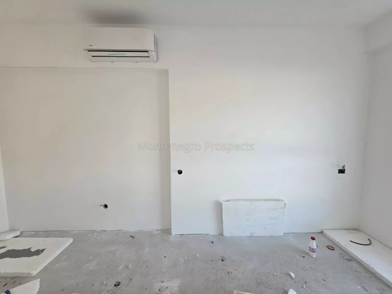 Nov dvosoban stan u izgradnji, Bar