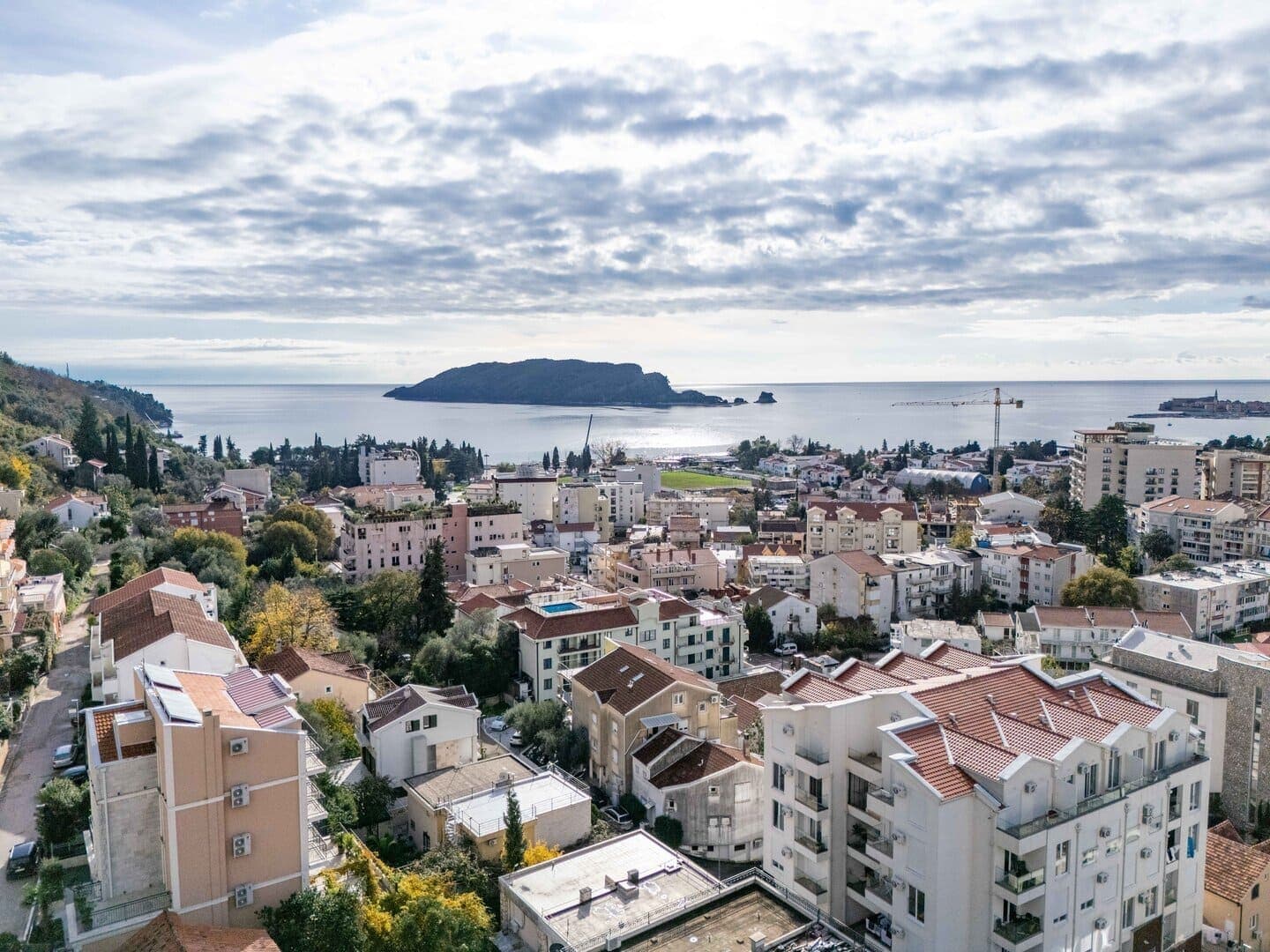 Nova moderna porodična kuća, Budva