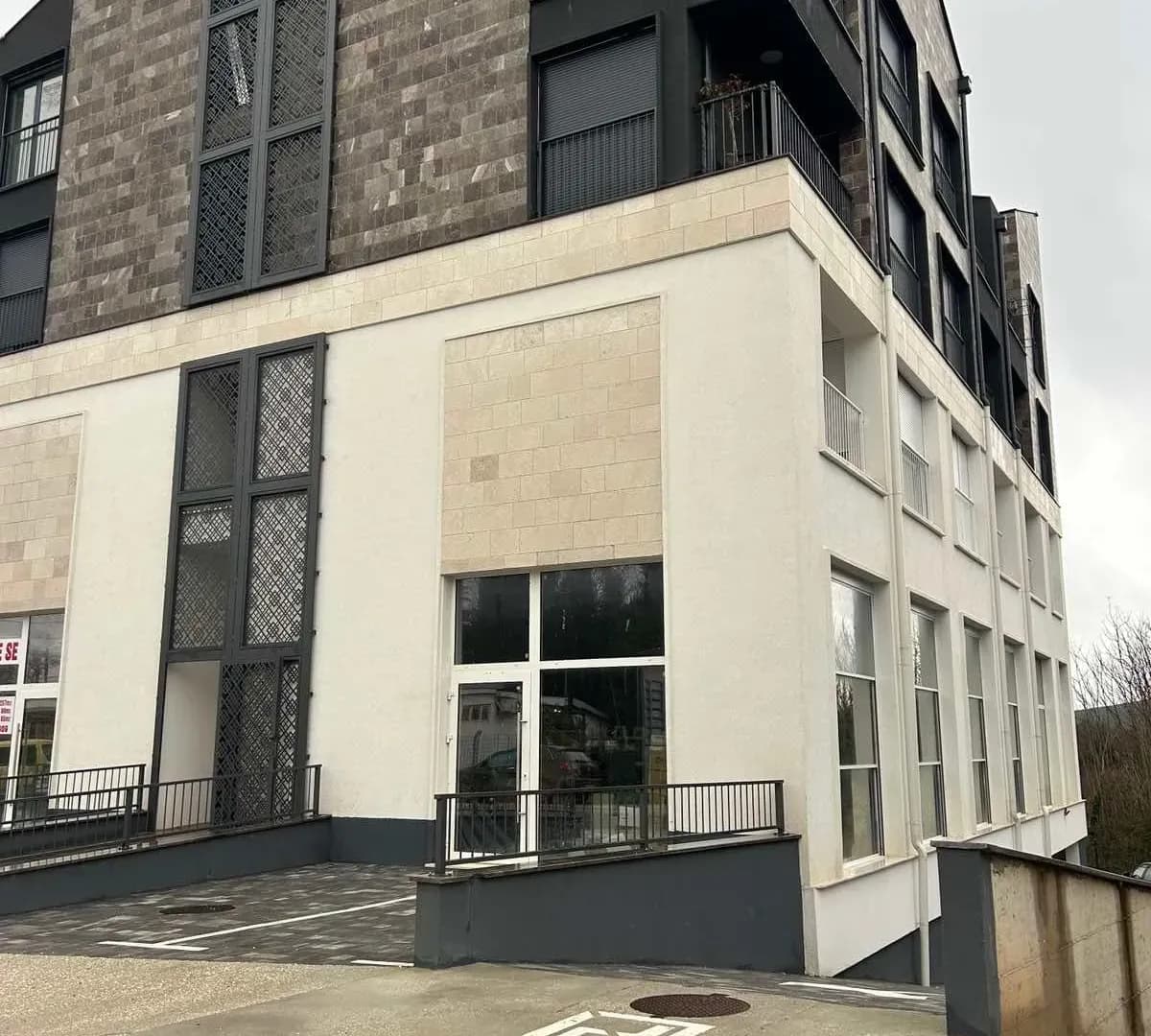 Prodaja, poslovni prostor, 90m², Radovići, Tivat