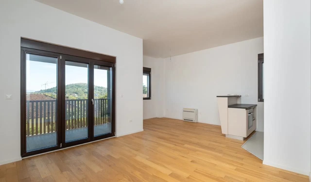Prodaja, trosoban stan, 95m², Gornja Gorica, Podgorica