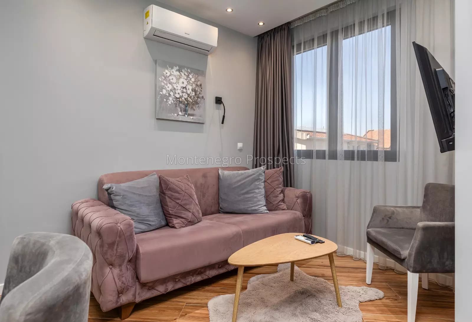 Prodaje se hotel, Šušanj, Bar