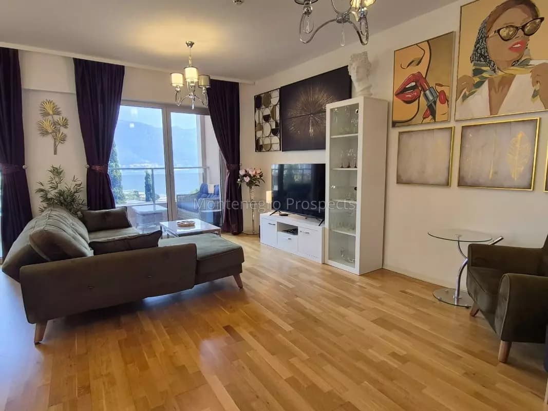 Prostran stan sa panoramskim pogledom na more – kompleks „Harmonia“