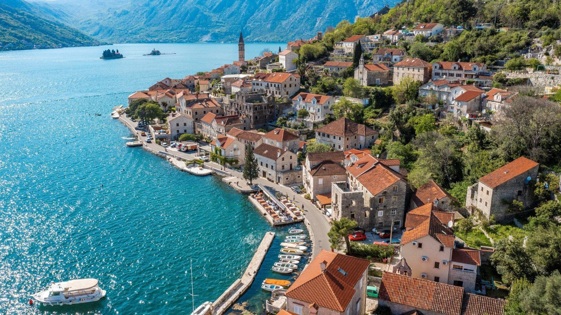 Šarmantna dvosobna kuća na prvoj liniji do mora, Perast