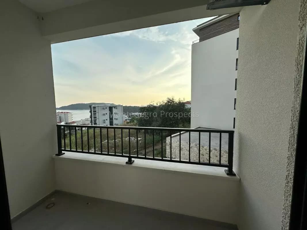 Stan sa jednom spavaćom sobom u novogradnji, Bečići